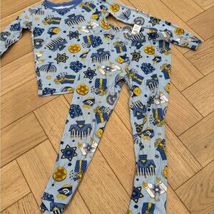 Festive Kids Pajama Set for Hanukkah size 7